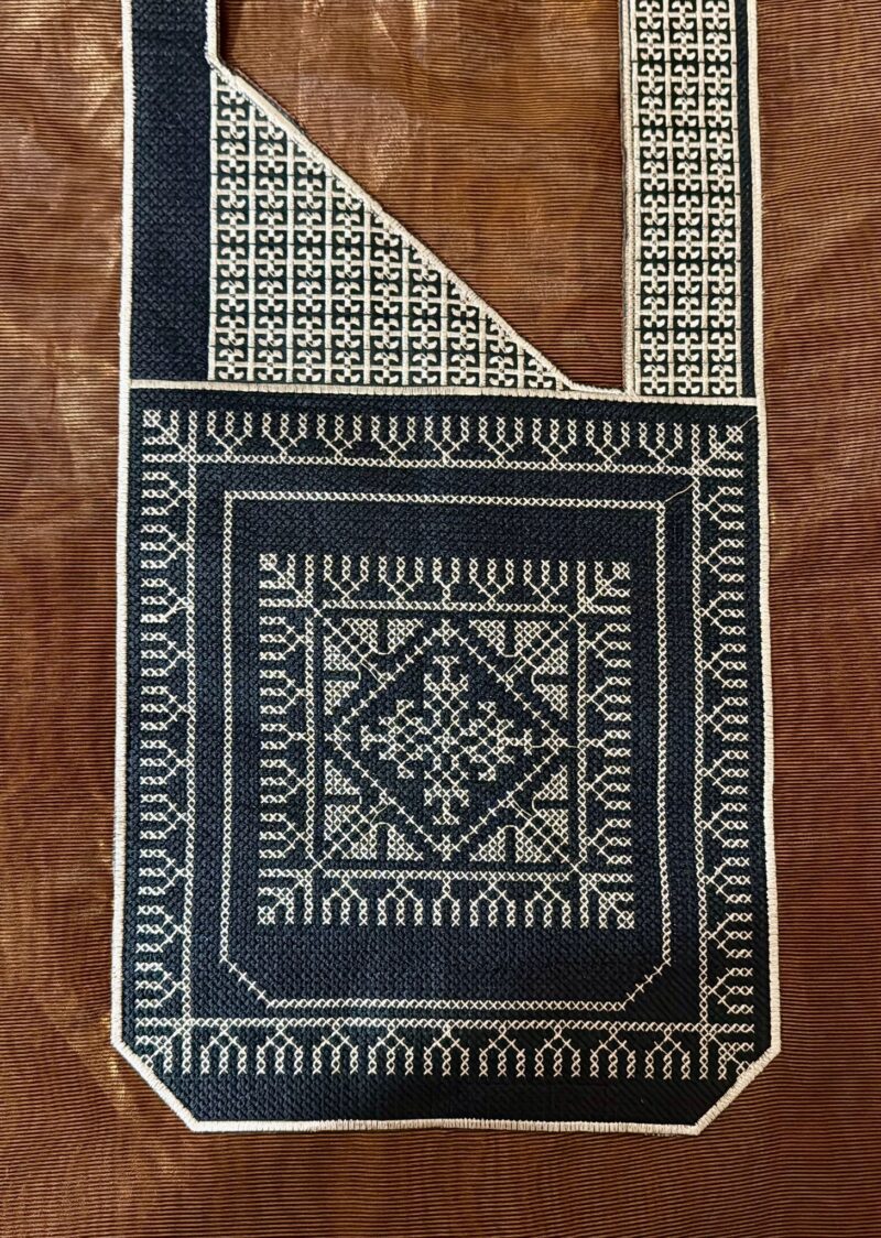 Amoke Boubou With Embroidered Neck - Image 25